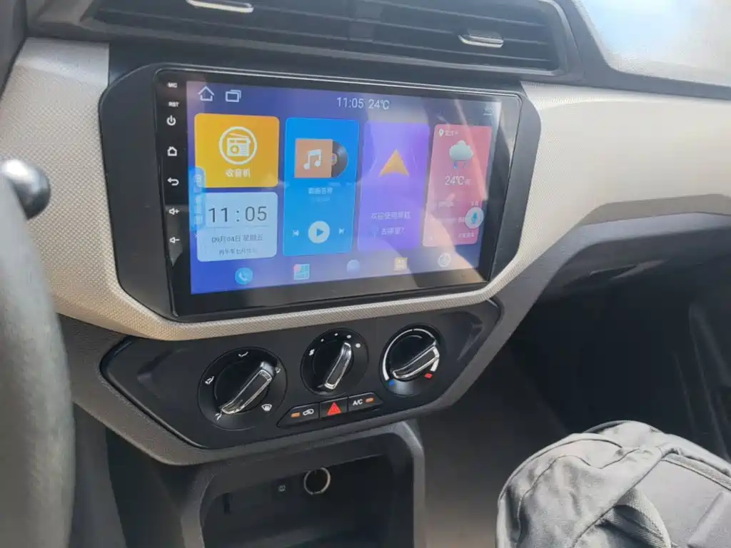 Wuling Hongguang — миниатюра 13