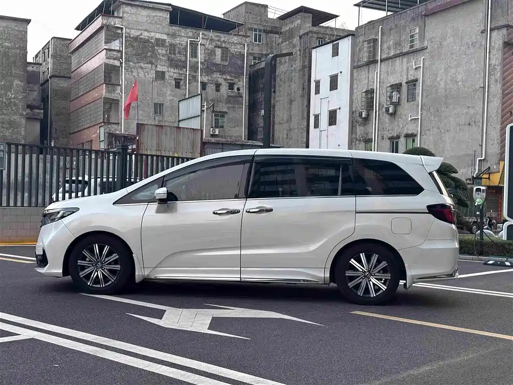 Honda Odyssey — миниатюра 17