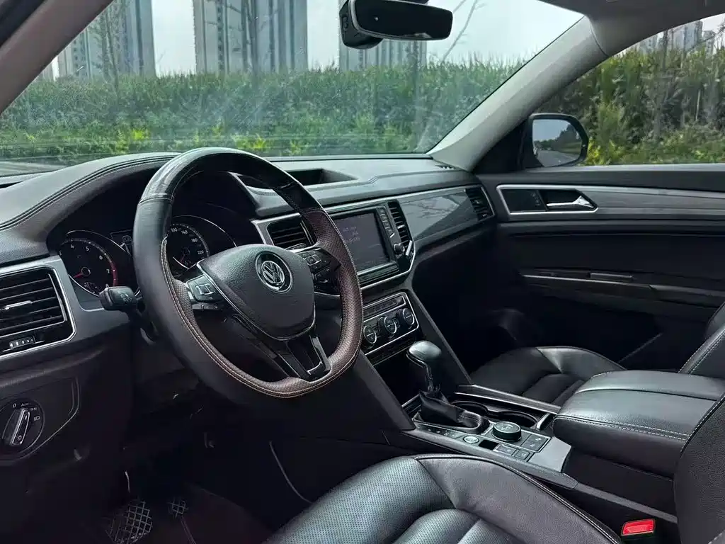 Volkswagen Teramont — миниатюра 2