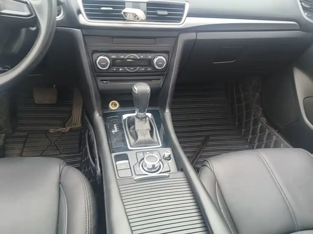 Mazda 3 Axela — миниатюра 14