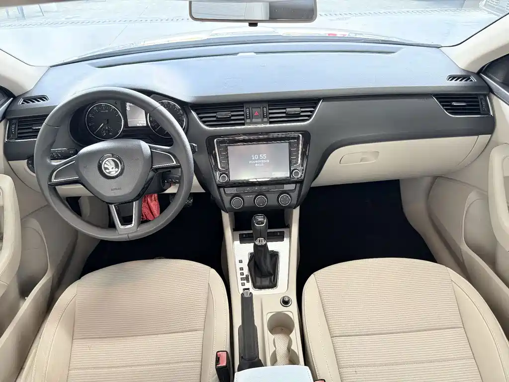 Skoda Octavia — миниатюра 11