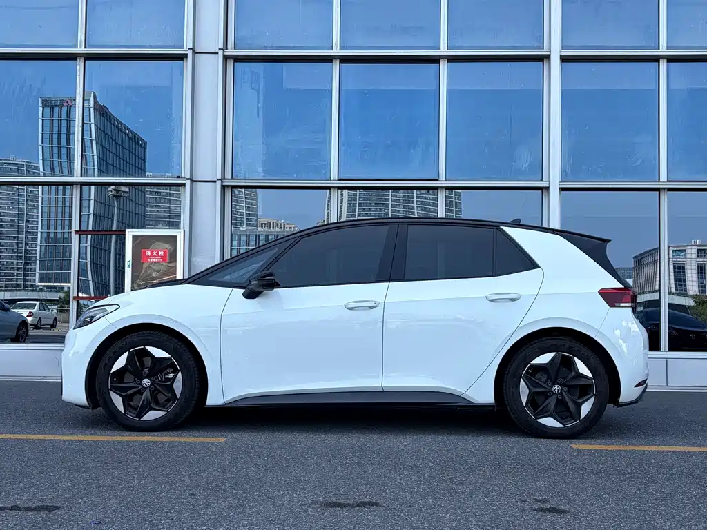Volkswagen ID.3 — миниатюра 3
