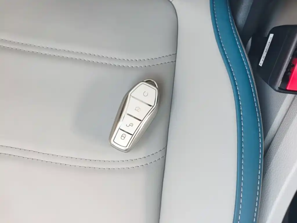 BYD Yuan Pro — миниатюра 9