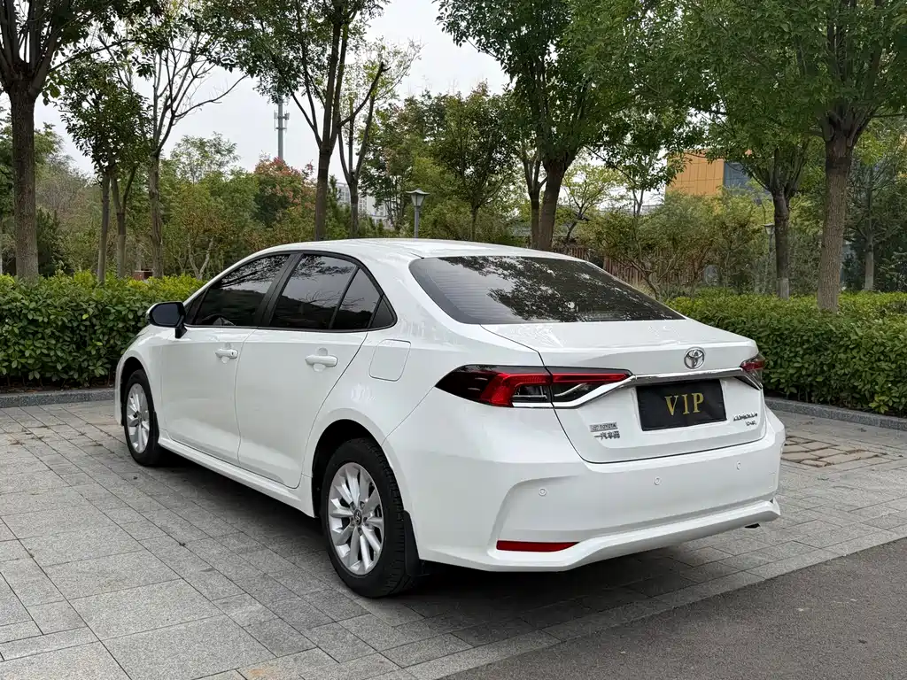 Toyota Corolla — миниатюра 14