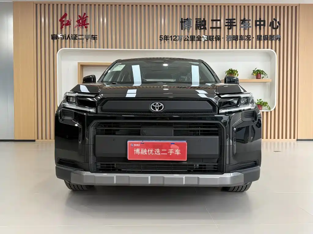Toyota RAV4 — миниатюра 4