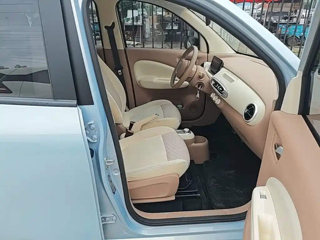 Wuling MINIEV — миниатюра 25