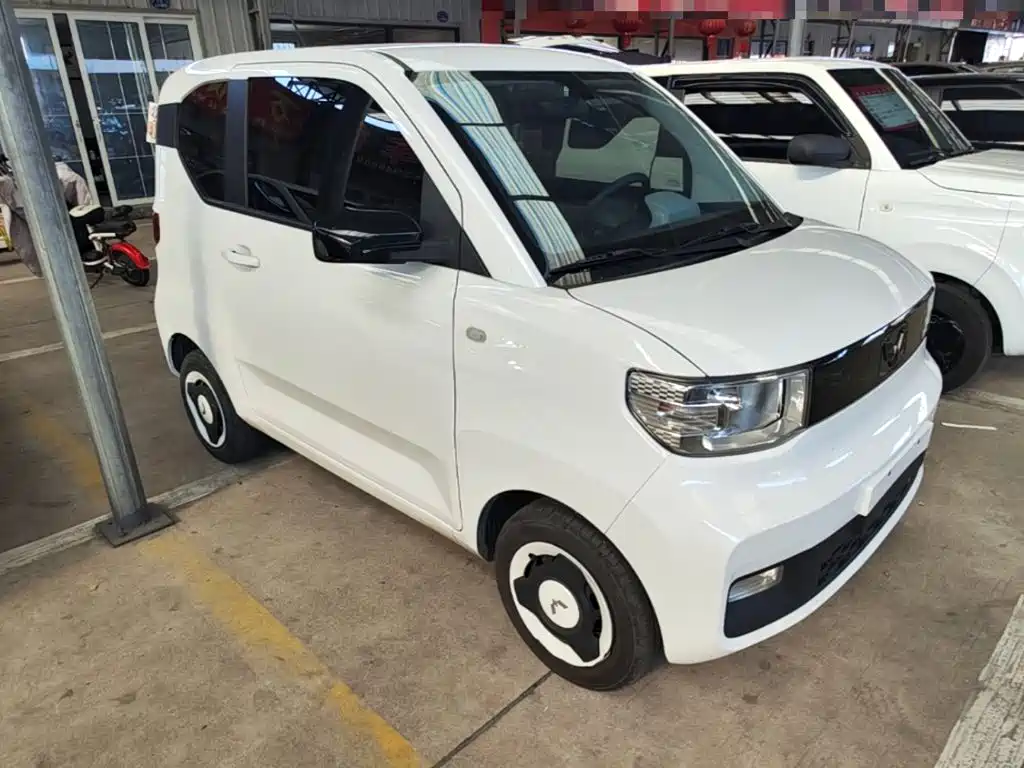 Wuling MINIEV — миниатюра 4