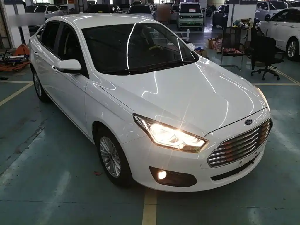 Ford Escort — миниатюра 4