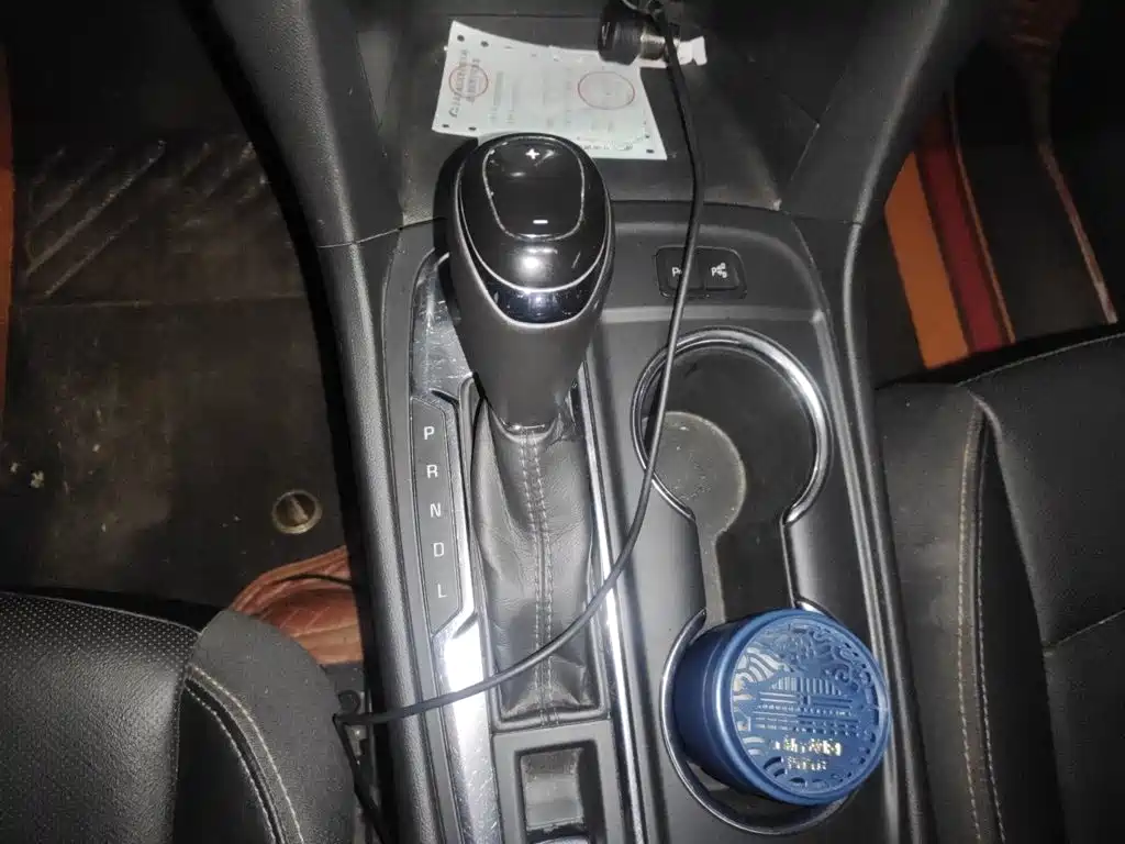 Chevrolet Equinox — миниатюра 15