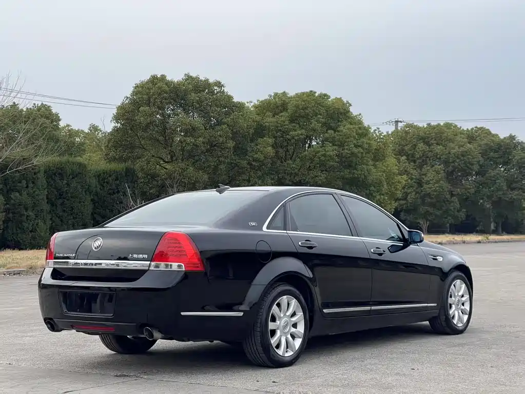 Buick Park Avenue — миниатюра 4