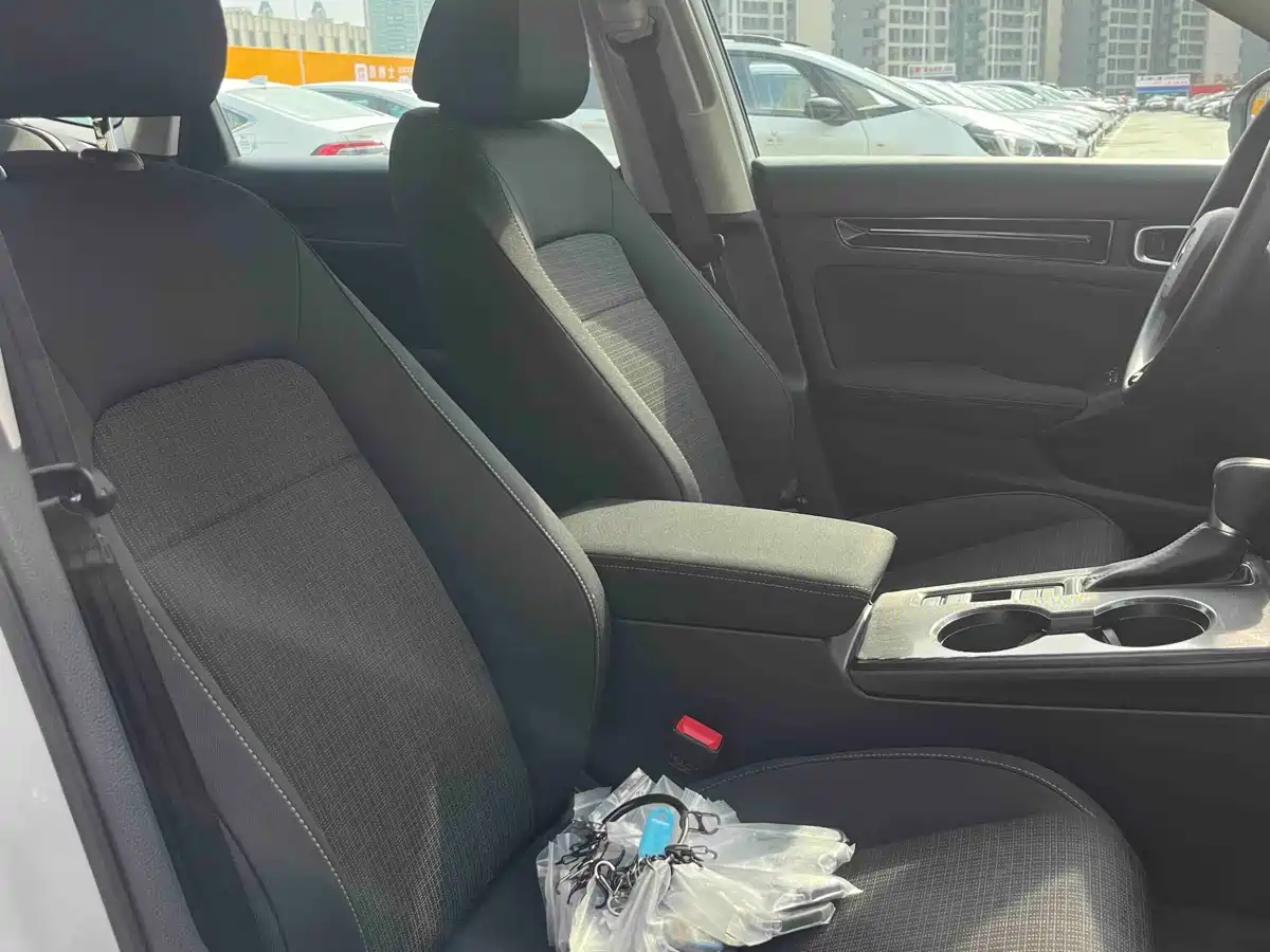 Honda Civic id 4659689 из Китая 9