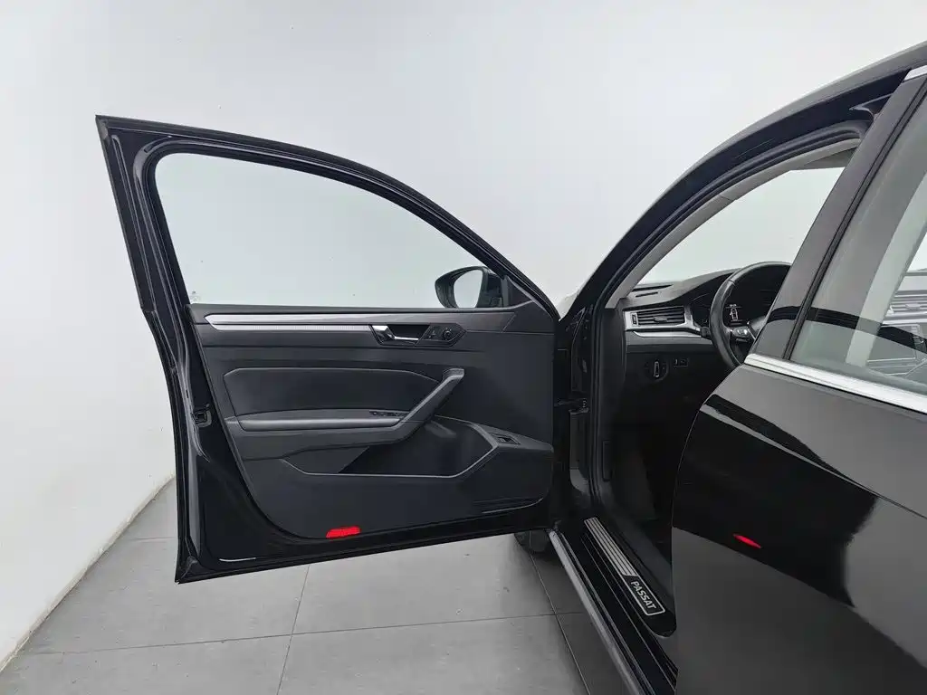 Volkswagen Passat — миниатюра 8