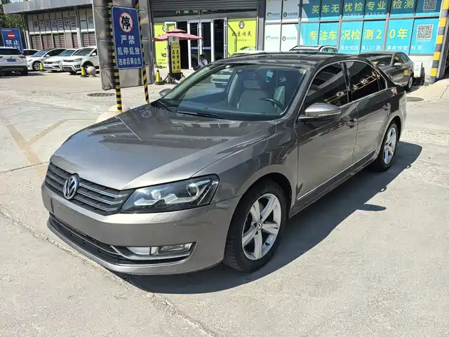2014 Volkswagen Passat
