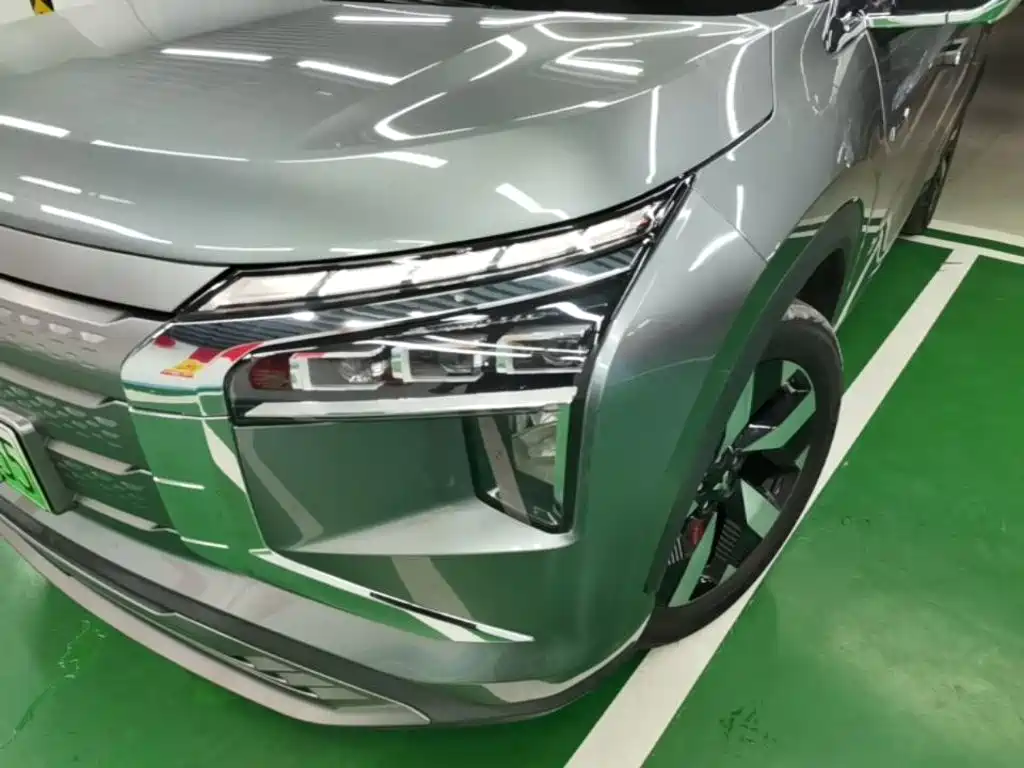 Mitsubishi AIRTREK — миниатюра 24