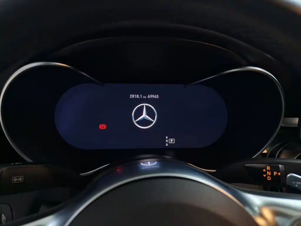 Mercedes-Benz C-Class — миниатюра 11
