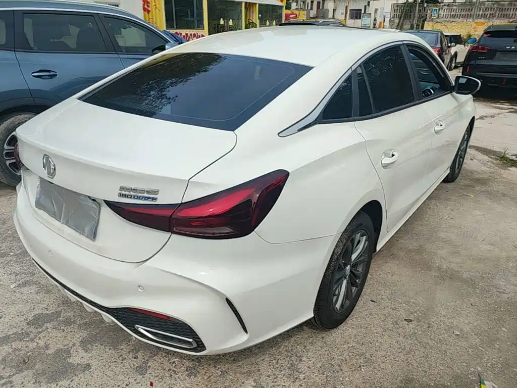 MG MG5 — миниатюра 7