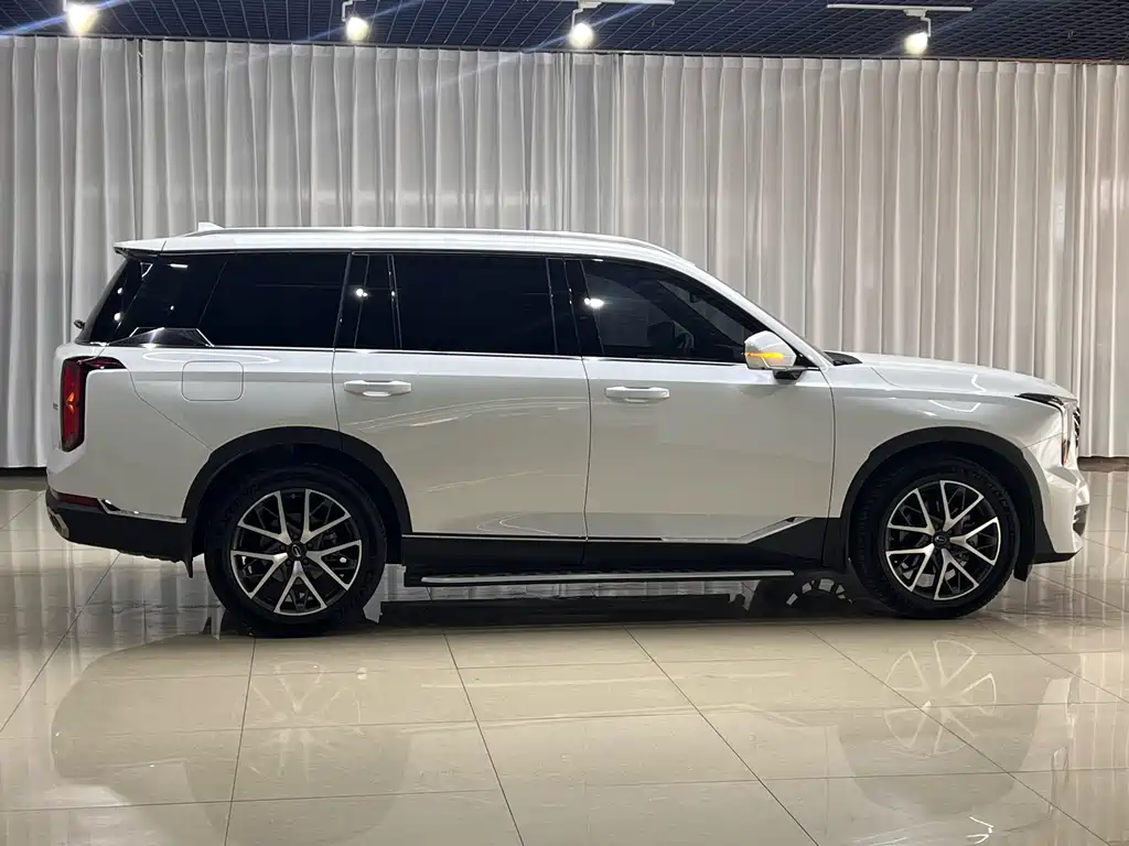 GAC GS8 2024 2.0TGDI Luxury Smart Connect 7 мест