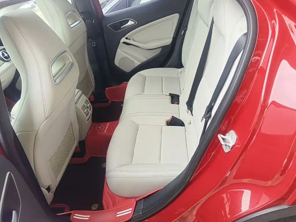 Mercedes-Benz GLA — миниатюра 17