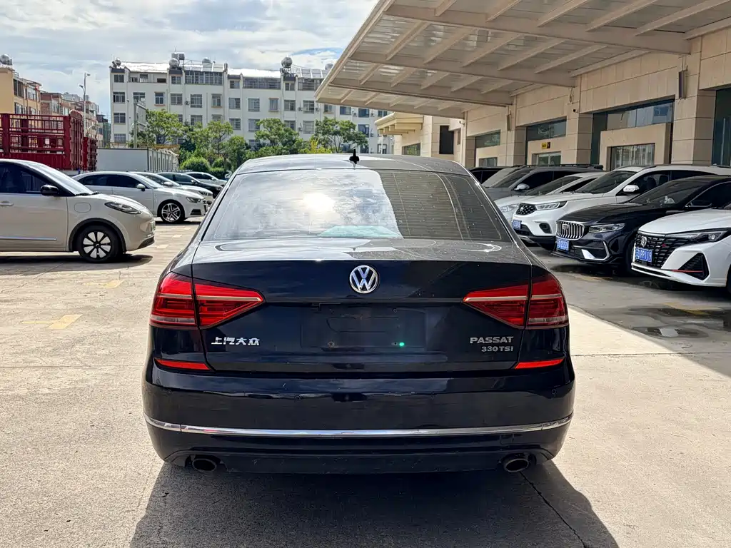 Volkswagen Passat — миниатюра 8