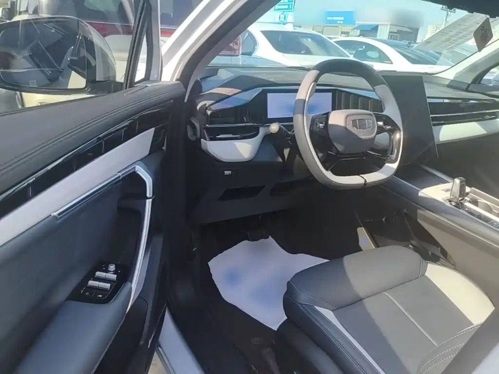 Geely Boyue L — миниатюра 16