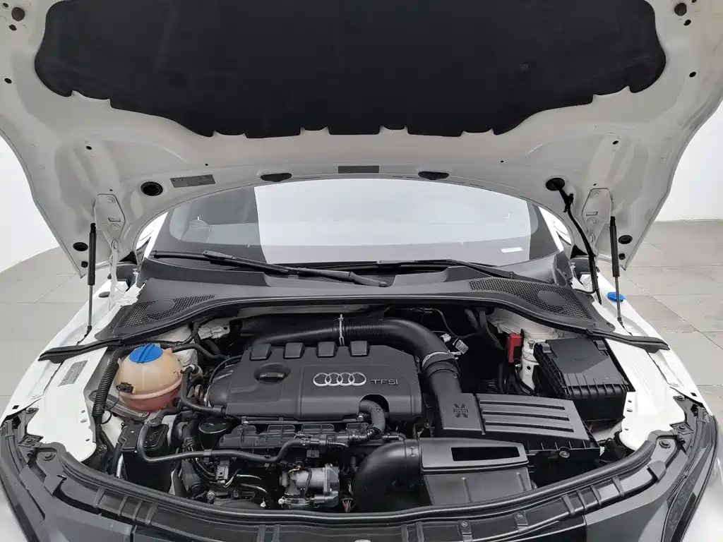 Audi TT — миниатюра 6