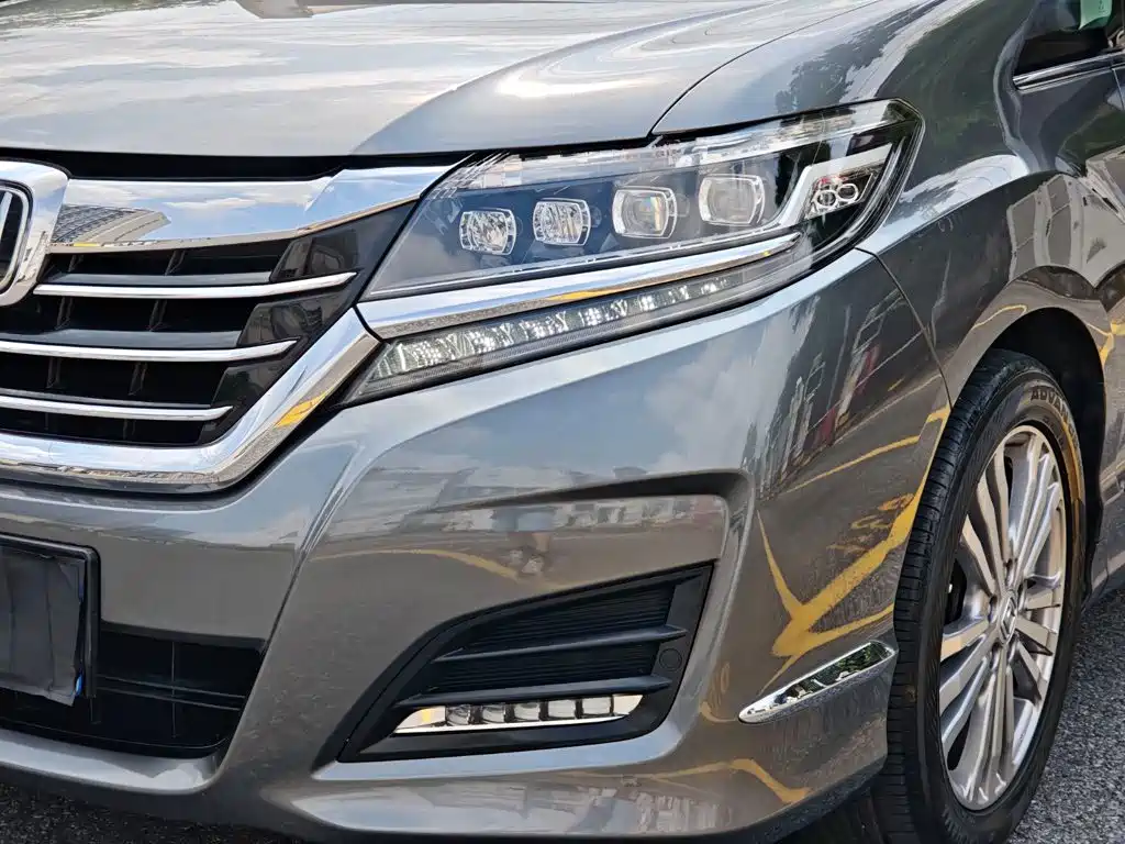 Honda Elysion — миниатюра 9