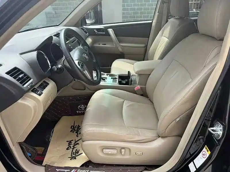 Toyota Highlander — миниатюра 4