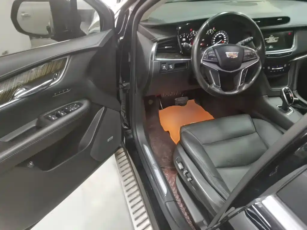 Cadillac XT5 — миниатюра 16