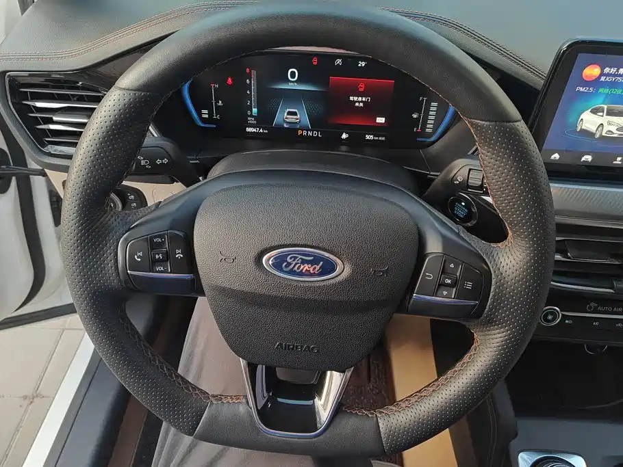 Ford Focus — миниатюра 15