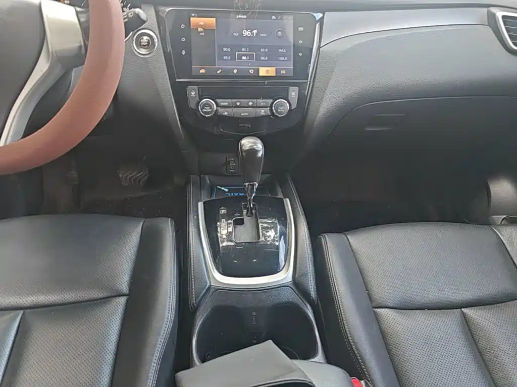 Nissan X-Trail — миниатюра 14