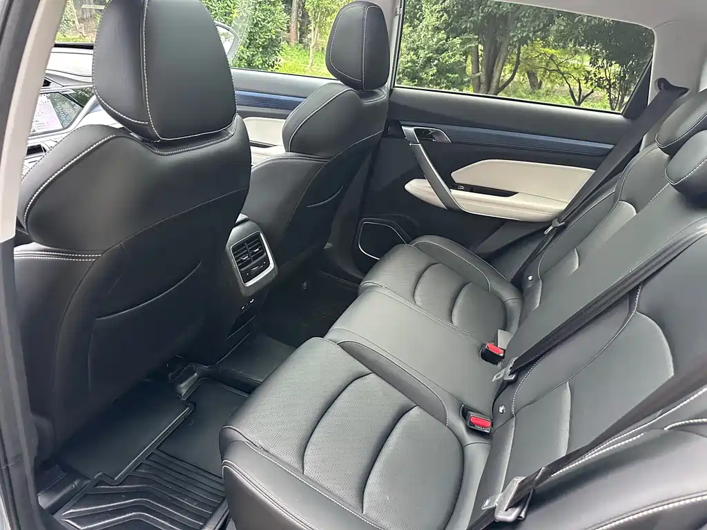 Geely Boyue — миниатюра 7