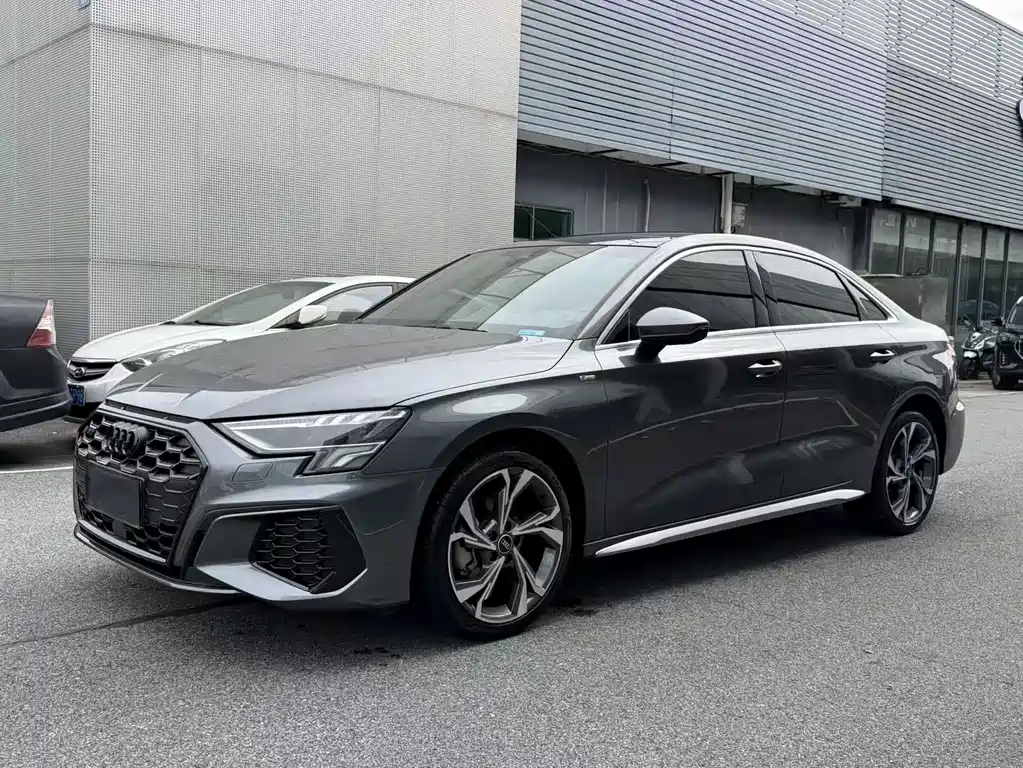 Audi A3 2024 A3L Limousine 35 TFSI Luxury Sport Type