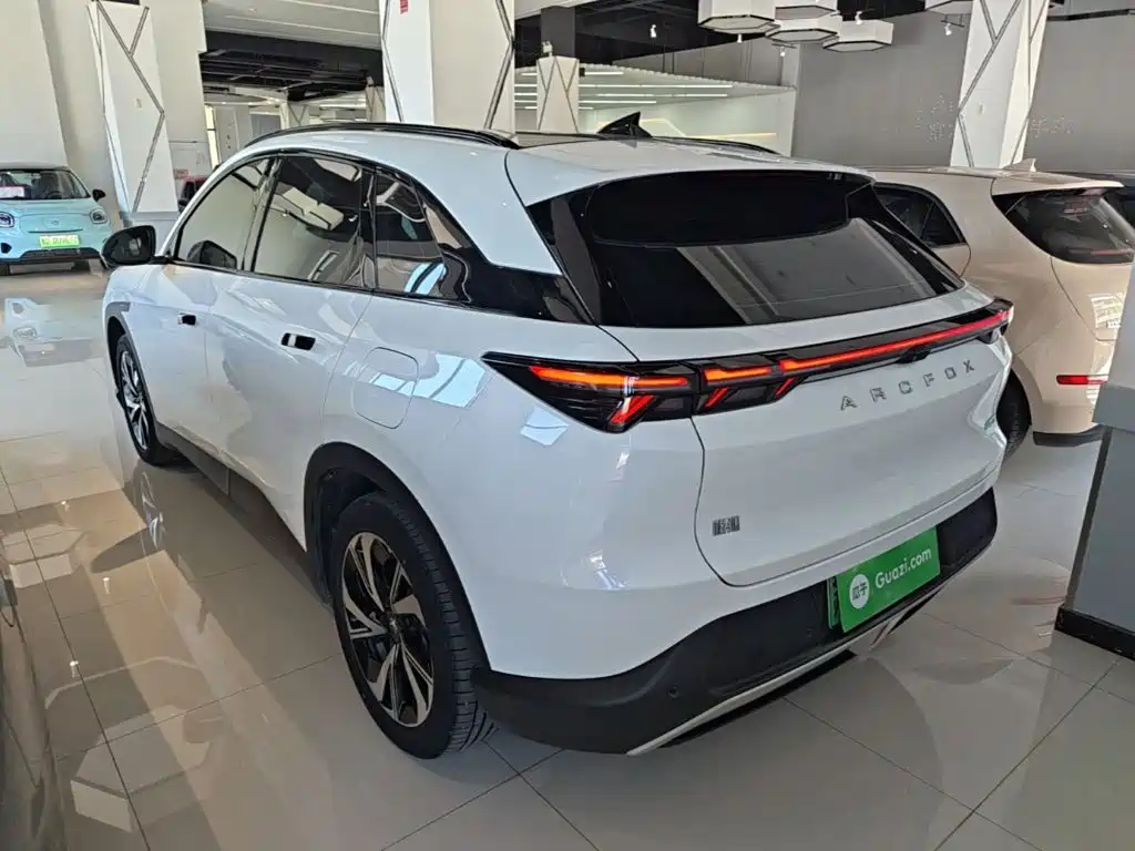 ARCFOX Alpha T5 — миниатюра 5