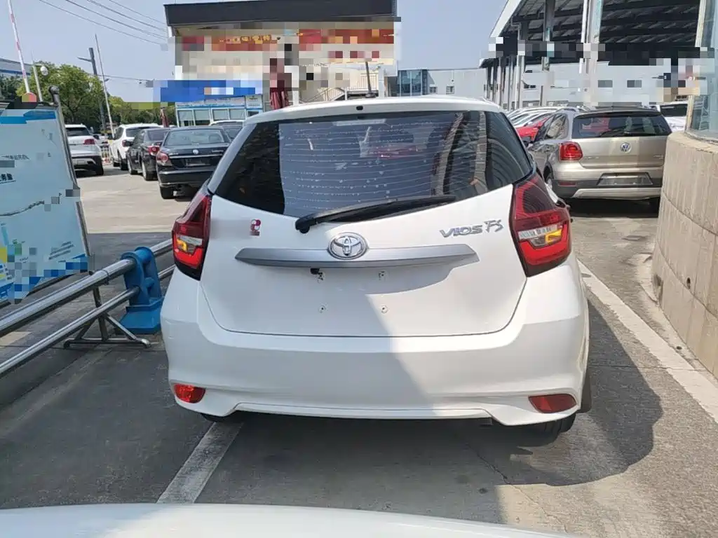 Toyota Vios FS — миниатюра 6