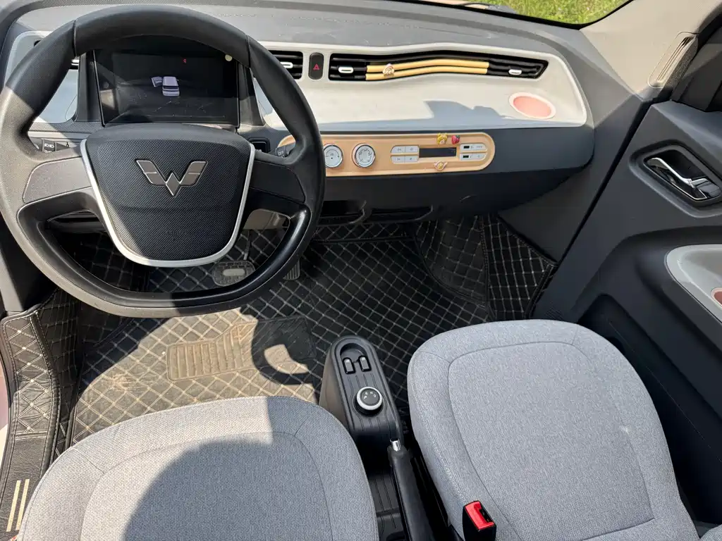Wuling MINIEV — миниатюра 9