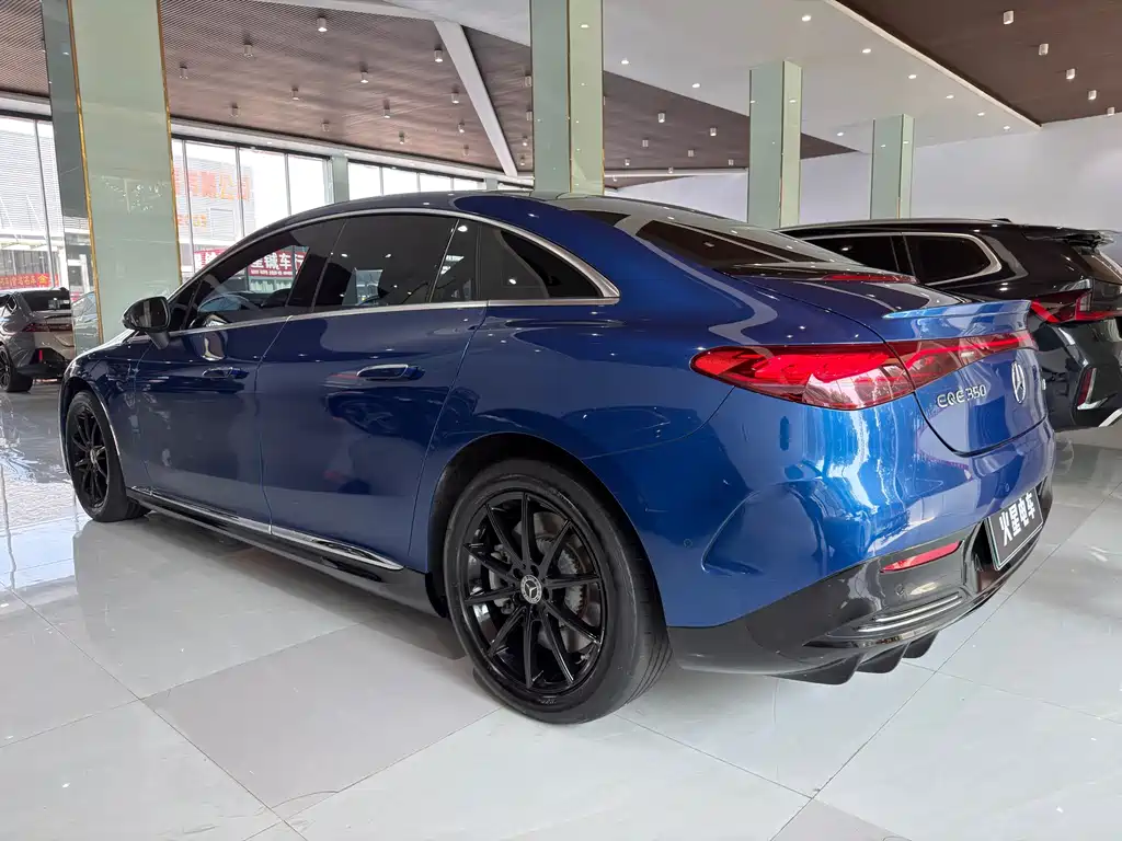 Mercedes-Benz EQE — миниатюра 12