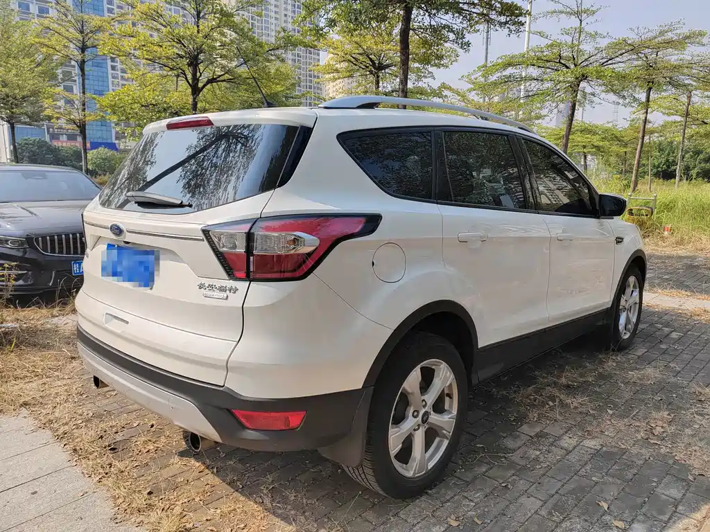 Ford Kuga — миниатюра 4