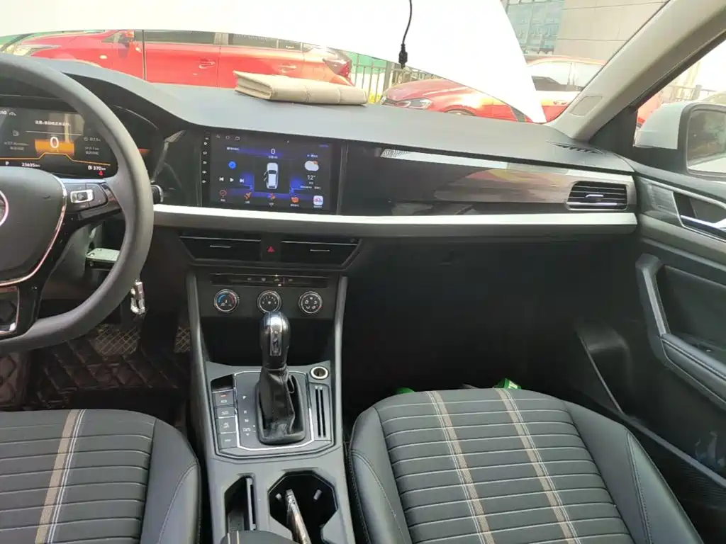 Volkswagen Lavida — миниатюра 13