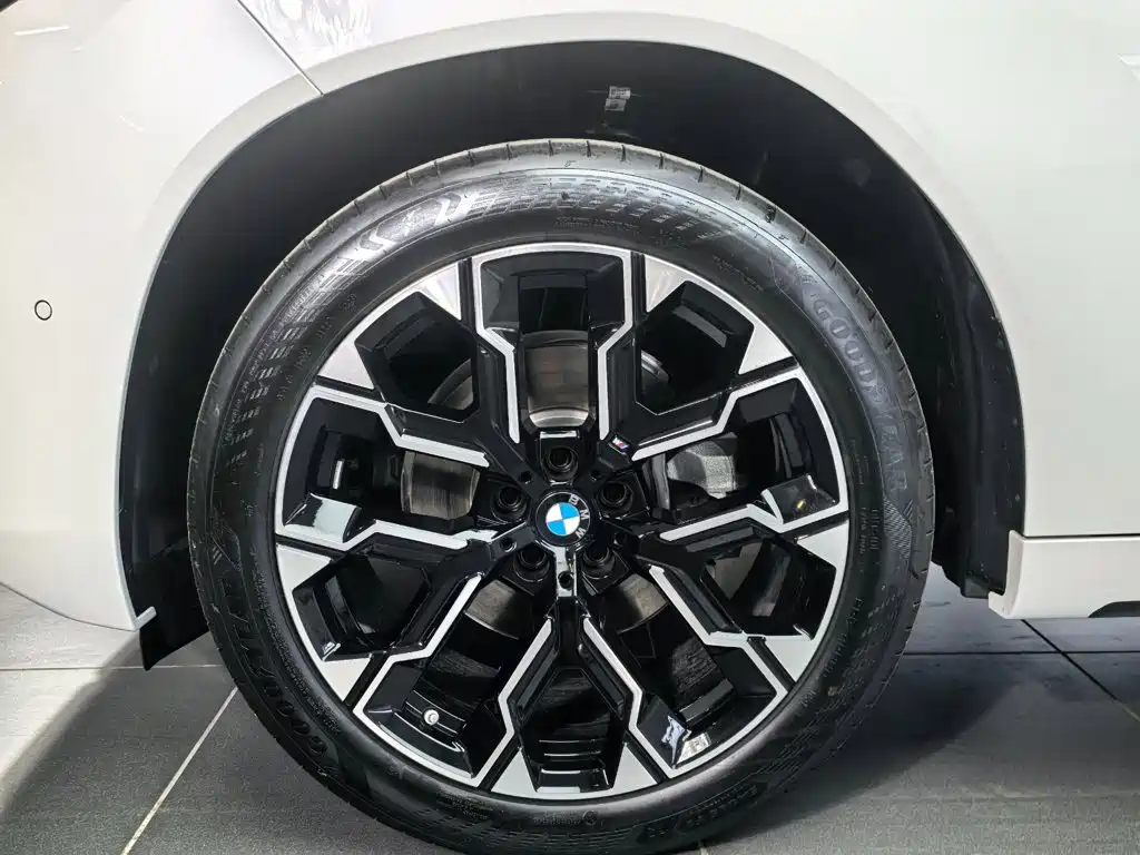 BMW X3 — миниатюра 6