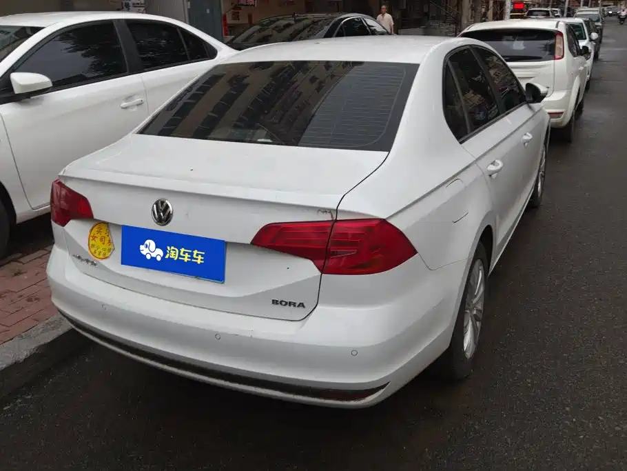 Volkswagen Bora — миниатюра 3