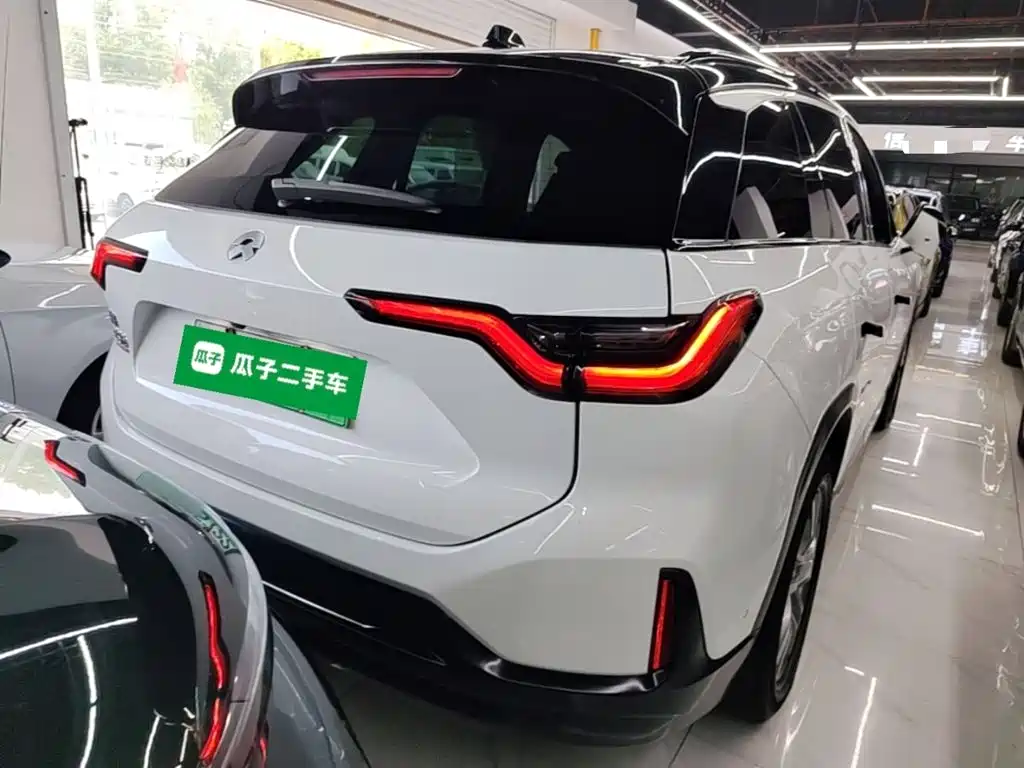 NIO ES6 — миниатюра 7