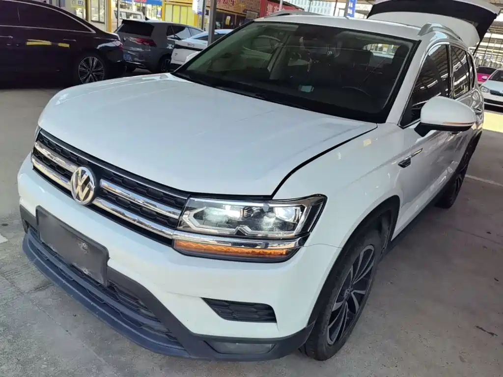 Volkswagen Tharu — миниатюра 2