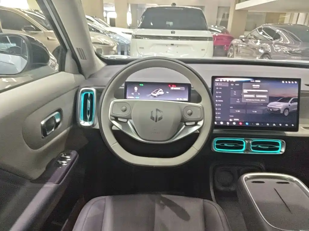 Leapmotor Leapmotor B10 — миниатюра 11