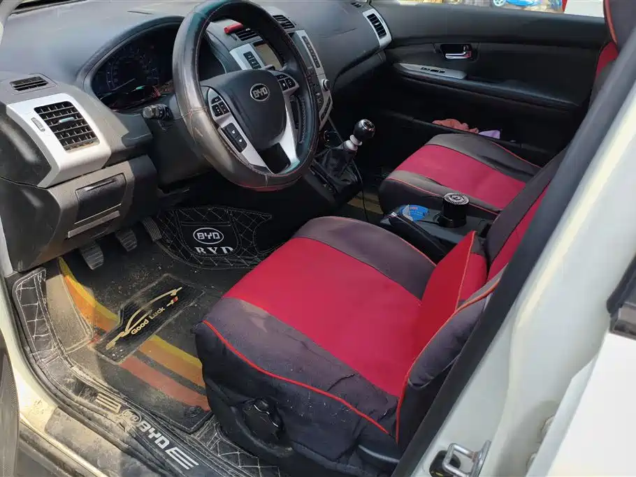 BYD S6 — миниатюра 9