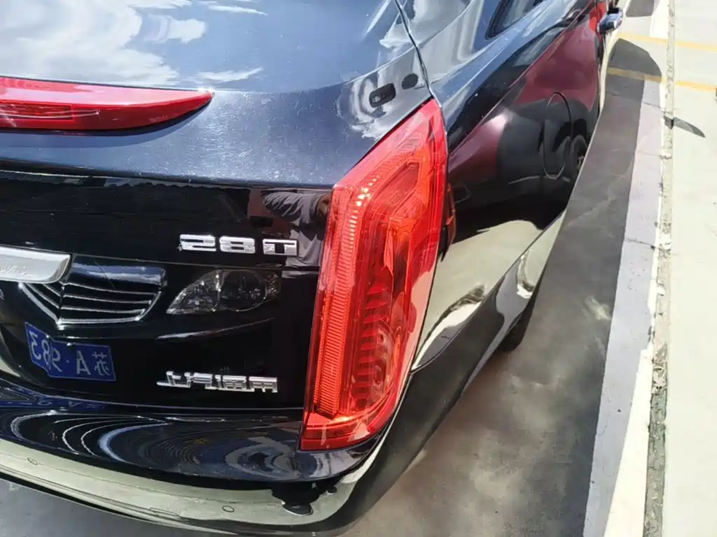 Cadillac XTS — миниатюра 8