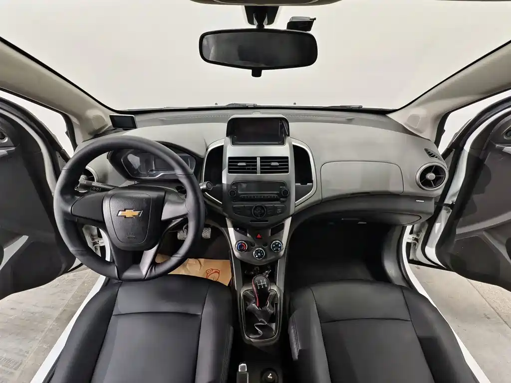 Chevrolet Aveo — миниатюра 9