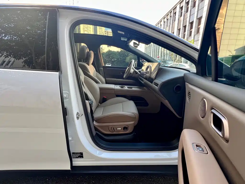 Li Auto Li i6 — миниатюра 24