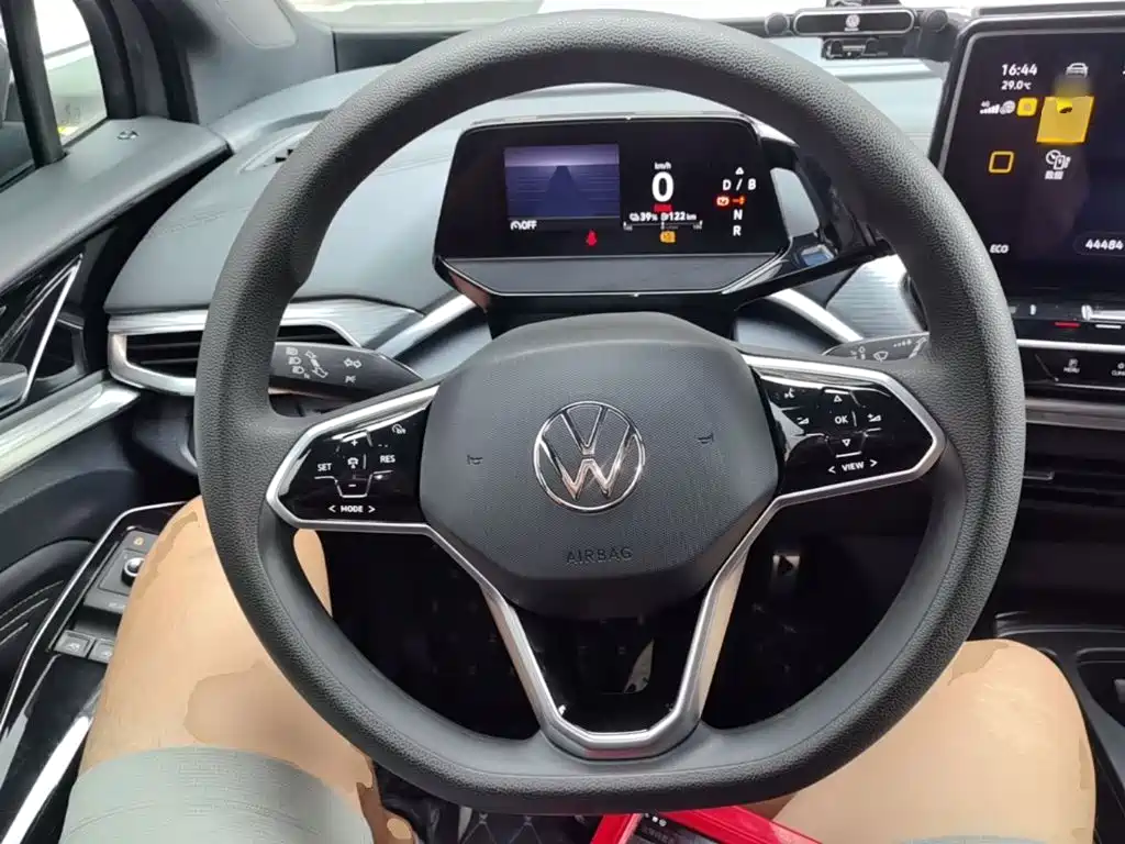 Volkswagen ID.4 Crozz — миниатюра 11