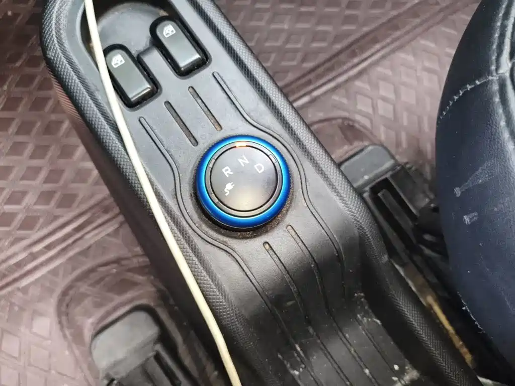 Wuling MINIEV — миниатюра 15