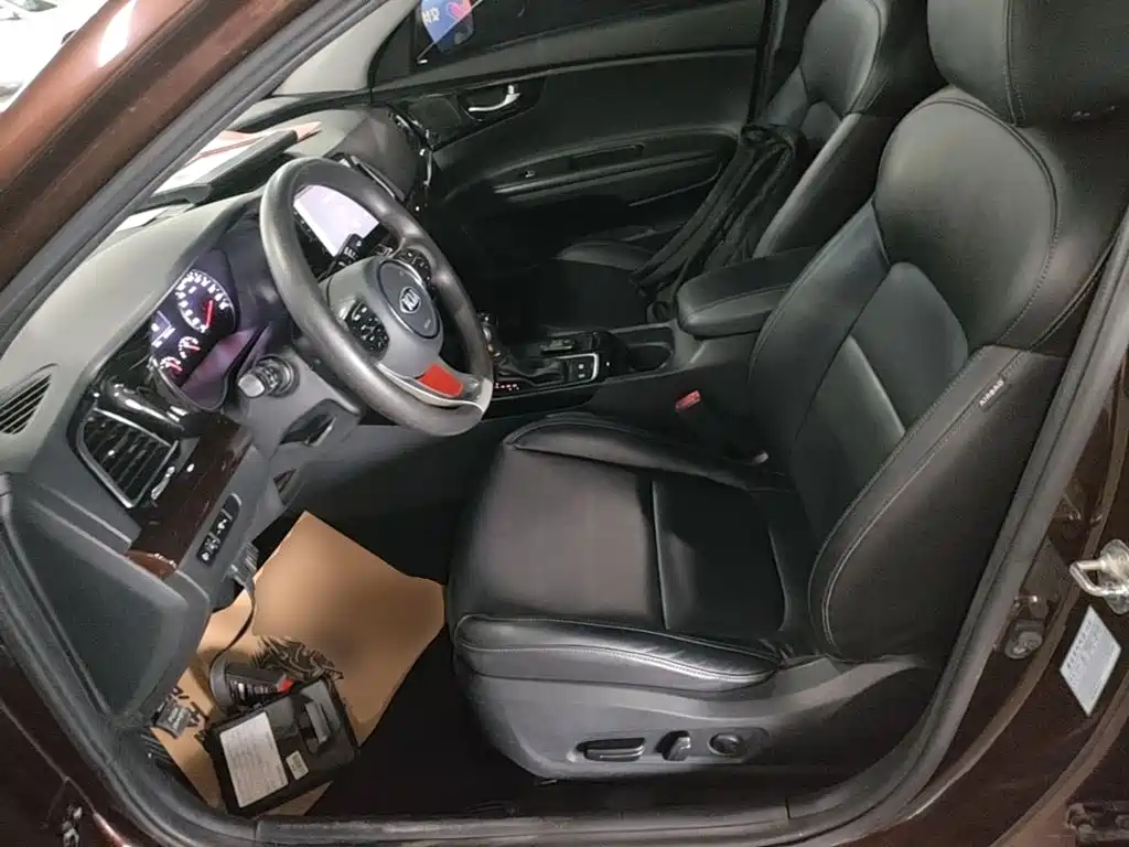 Kia K4 — миниатюра 15